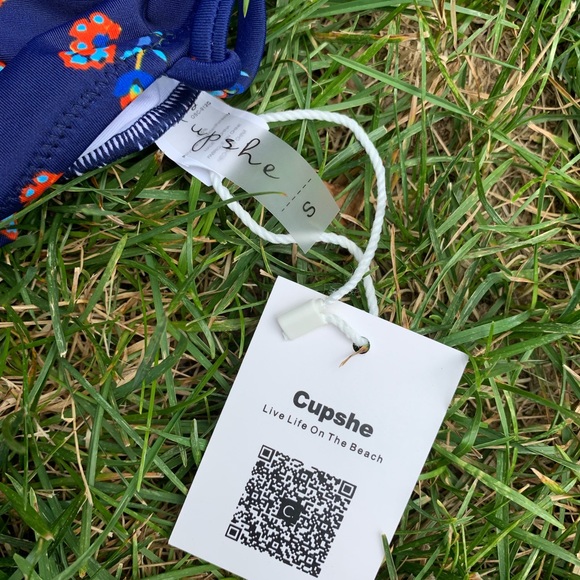 NWT Cupshe one piece swimsuit. Size Small. - Picture 6 of 6